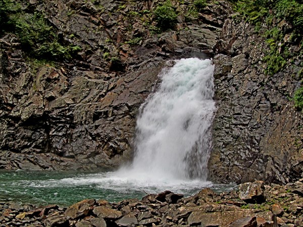 Водопад на правом притоке Анамакит Ангарской